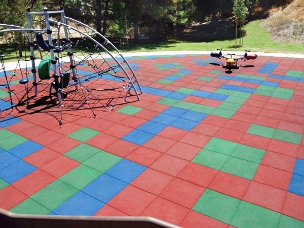 Outdoor Children playground rubber flooring mat